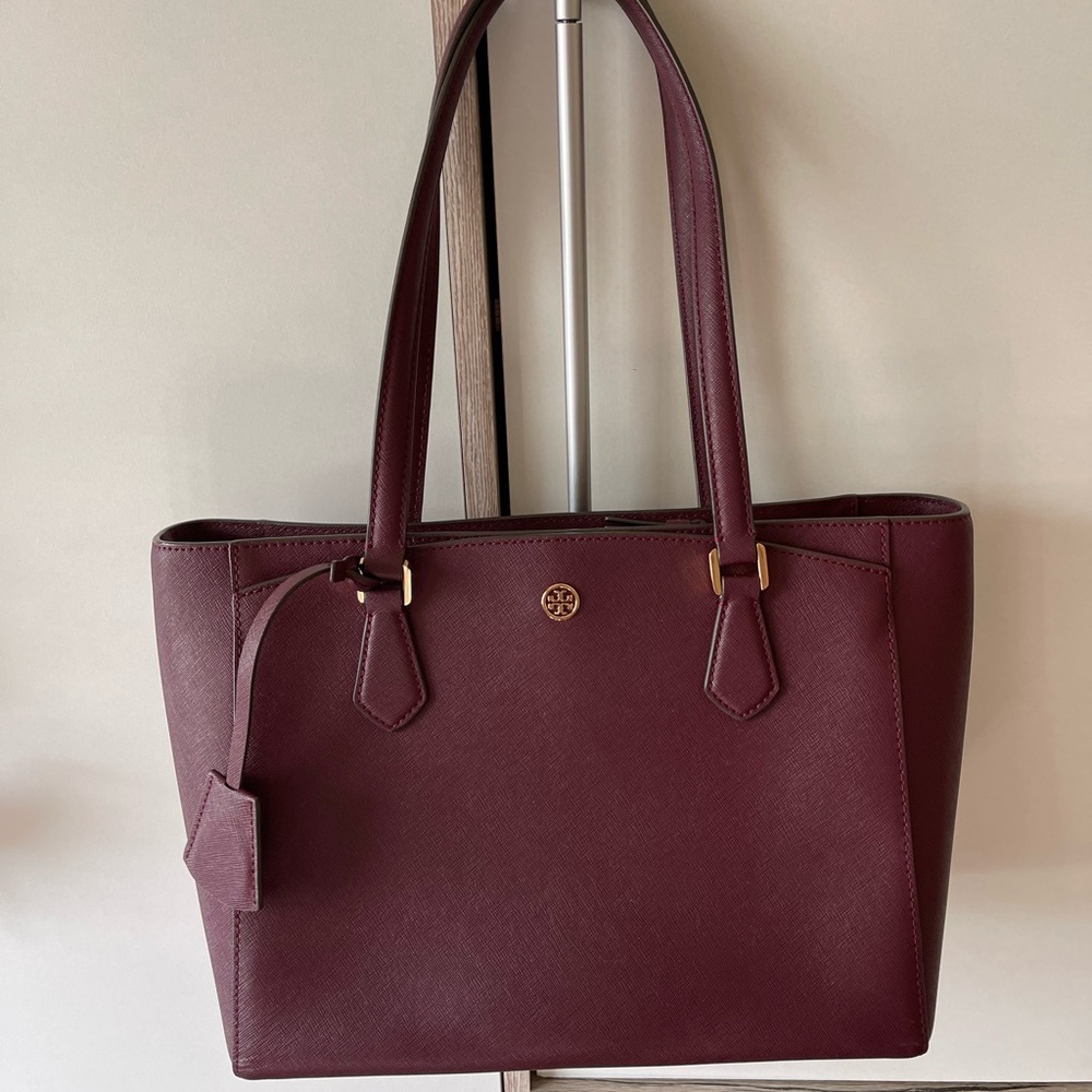 Tory Burch Robinson Leather Tote in Burgundy